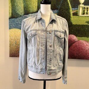 American Eagle Women's Denim Jacket Size M Blue Button-Up Casual Short